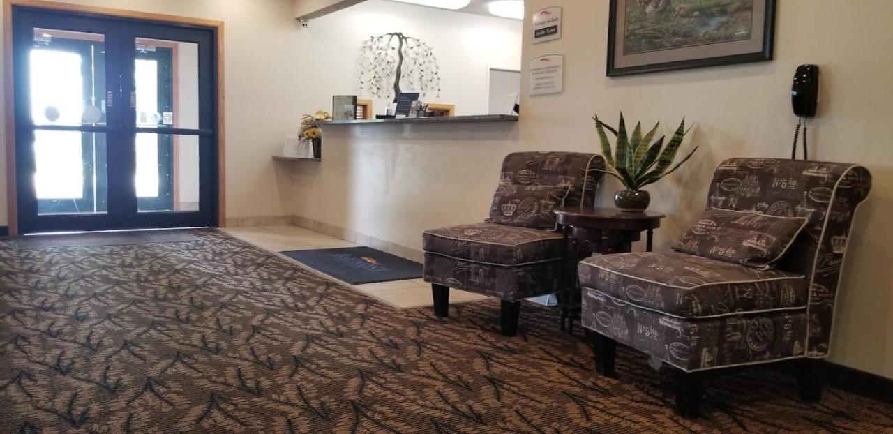 Baymont By Wyndham Harlan Hotel Bagian luar foto